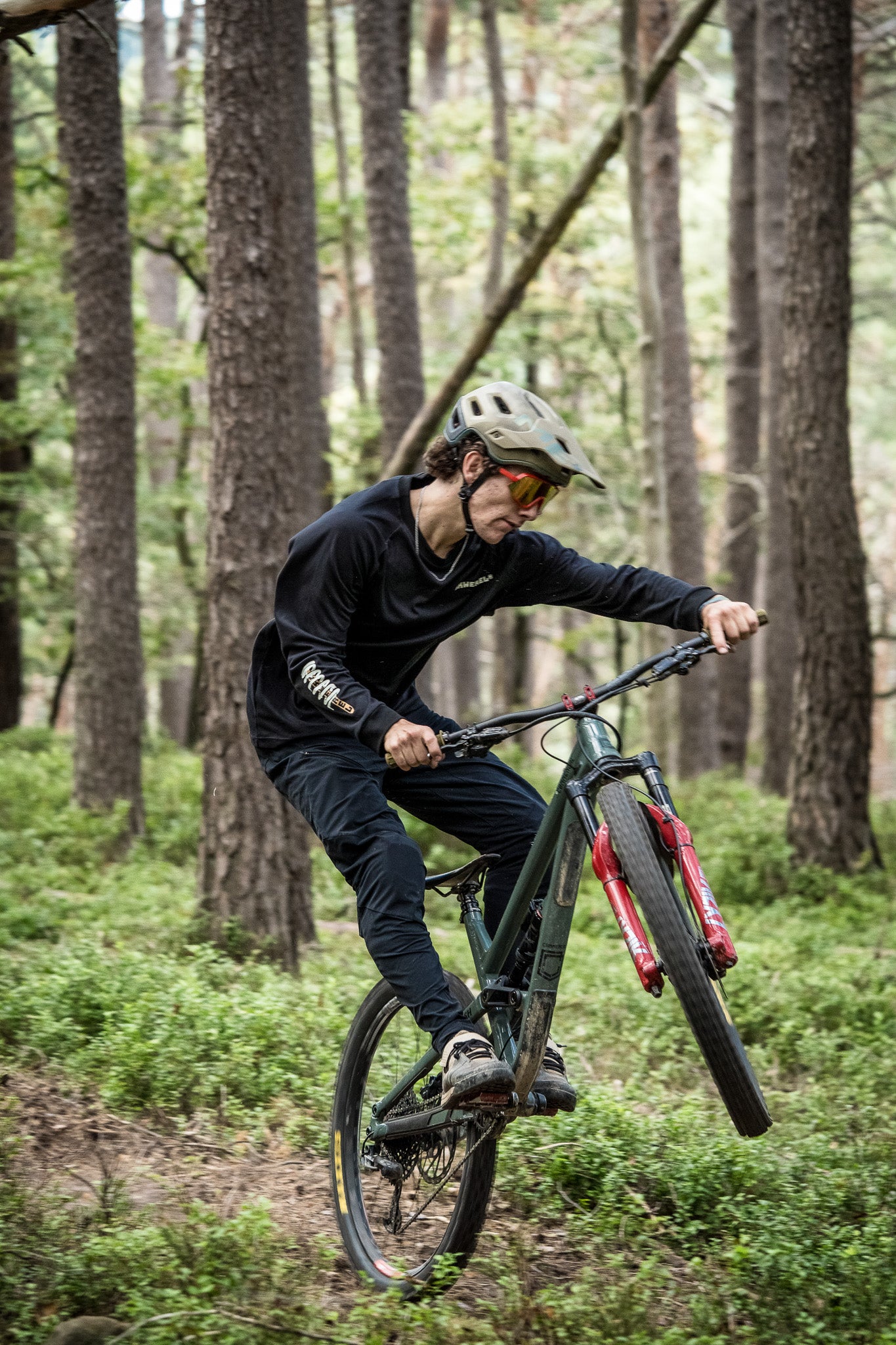 Skwerel® atmungsaktives heavy duty MTB Trailsleeve „Popsicle Coil“ im oversized Fit